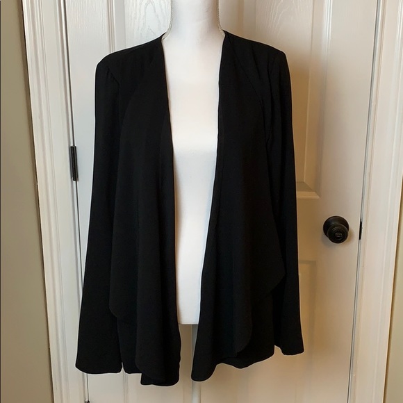 Versatile black blazer/jacket. - Picture 2 of 7